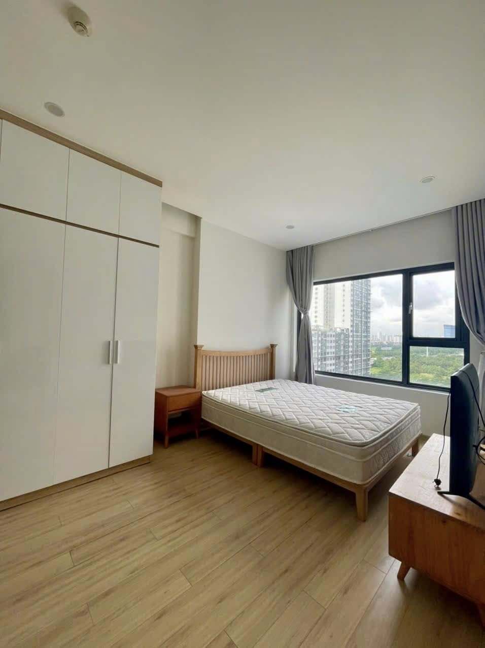 Bán nhanh căn hộ 3PN 85m2 giá siêu tốt New City Thủ Thiêm Quận 2