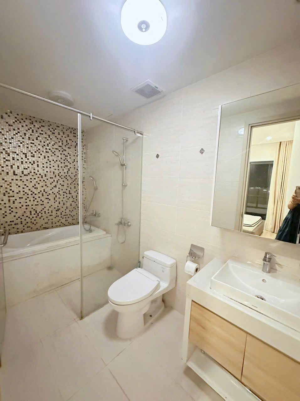 Cho thuê căn hộ 3PN Full nội thất tầng cao view Sông New City Thủ Thiêm