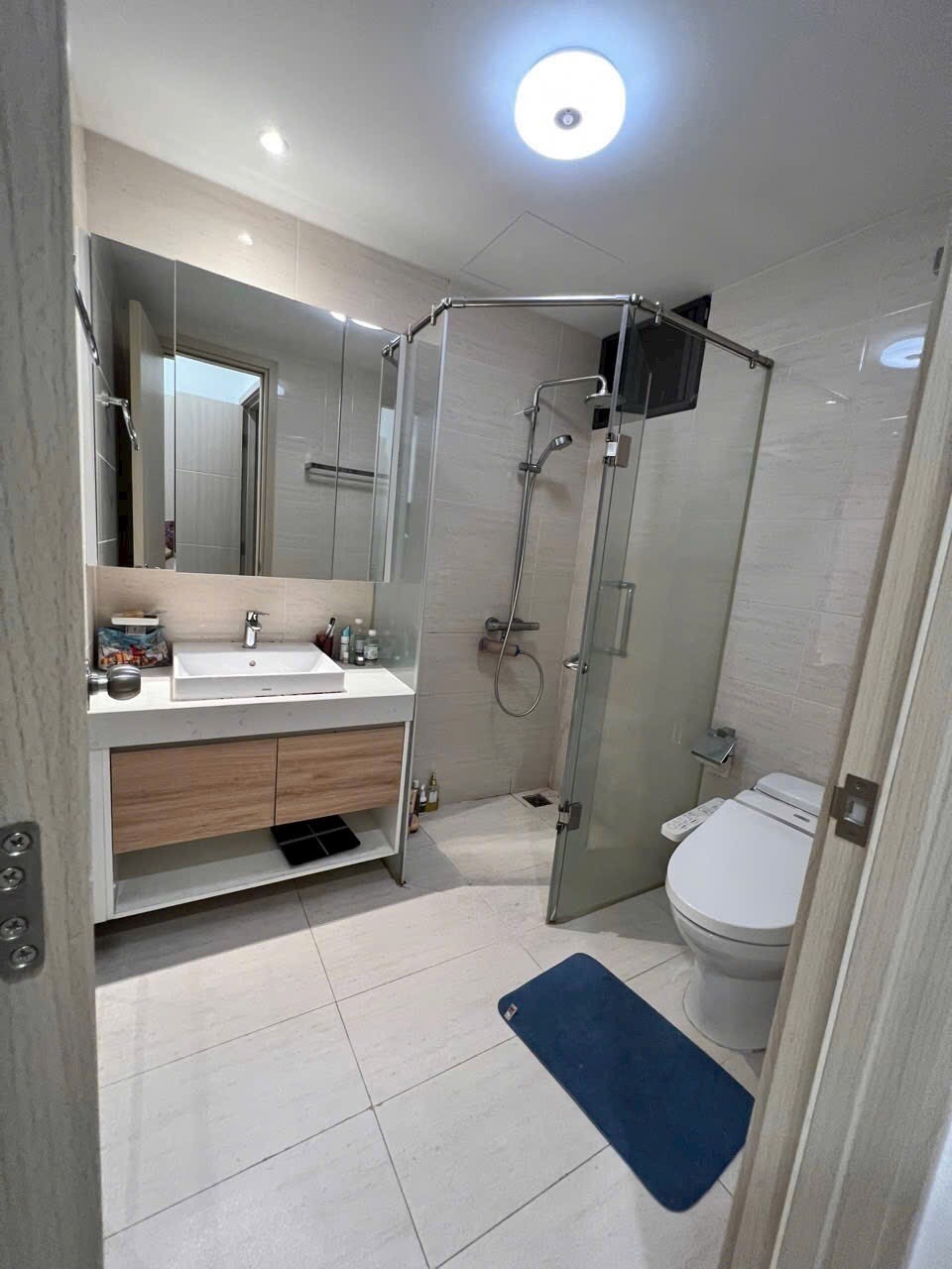 Cho thuê 2PN Full nội thất đẹp, lầu cao view thoáng New City Thủ Thiêm