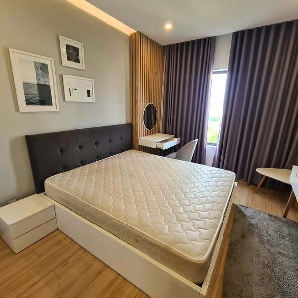 Cho thuê 2PN full nội thất đẹp lầu trung view thoáng mát New City Quận 2