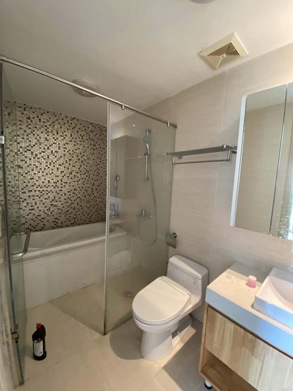 Bán căn hộ 3PN New City Thủ Thiêm Lầu cao view sông 117m2 Quận 2