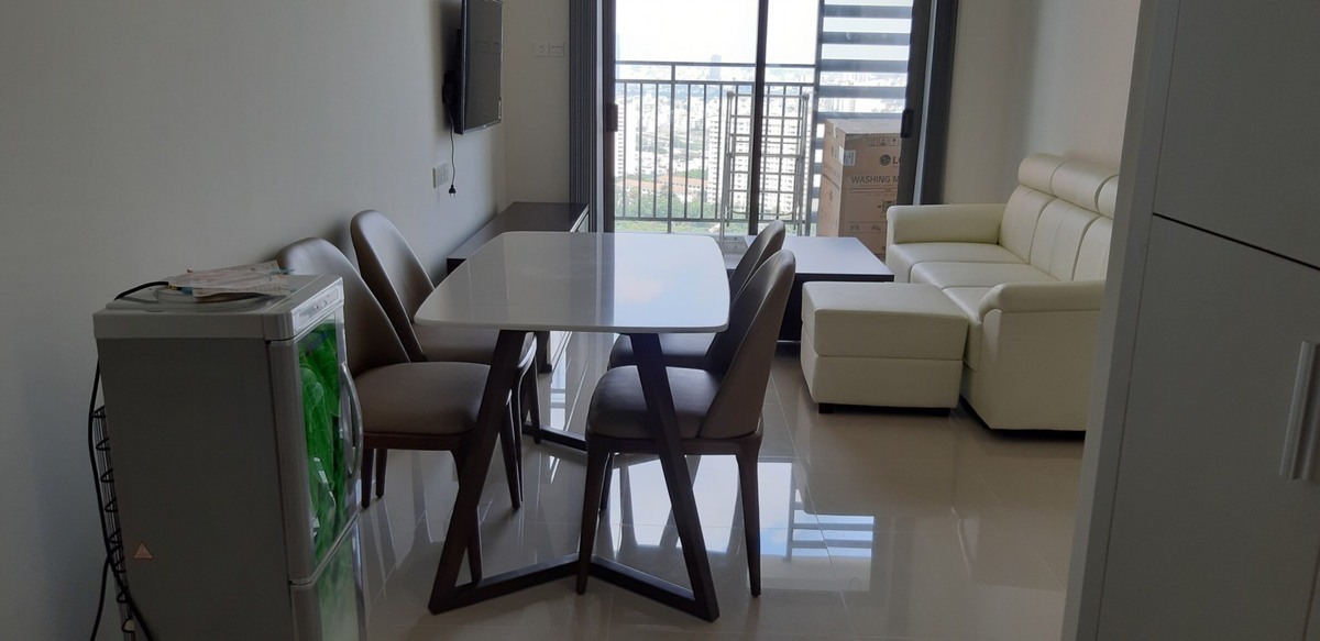 Bán căn hộ 3PN 80m2 giá 5,7 tỷ tặng kèm nội thất The Sun Avenue