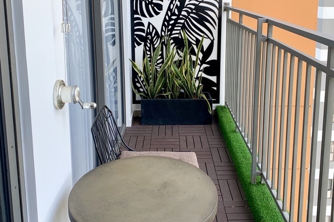 Căn hộ 2PN nhà đẹp rất có style view sông The Sun Avenue