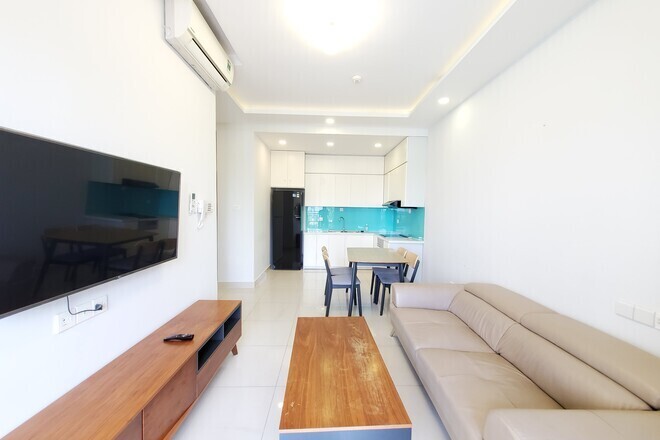 Cho thuê 2PN giá thuê hợp lý ban công rộng thoáng làm khu vườn xanh