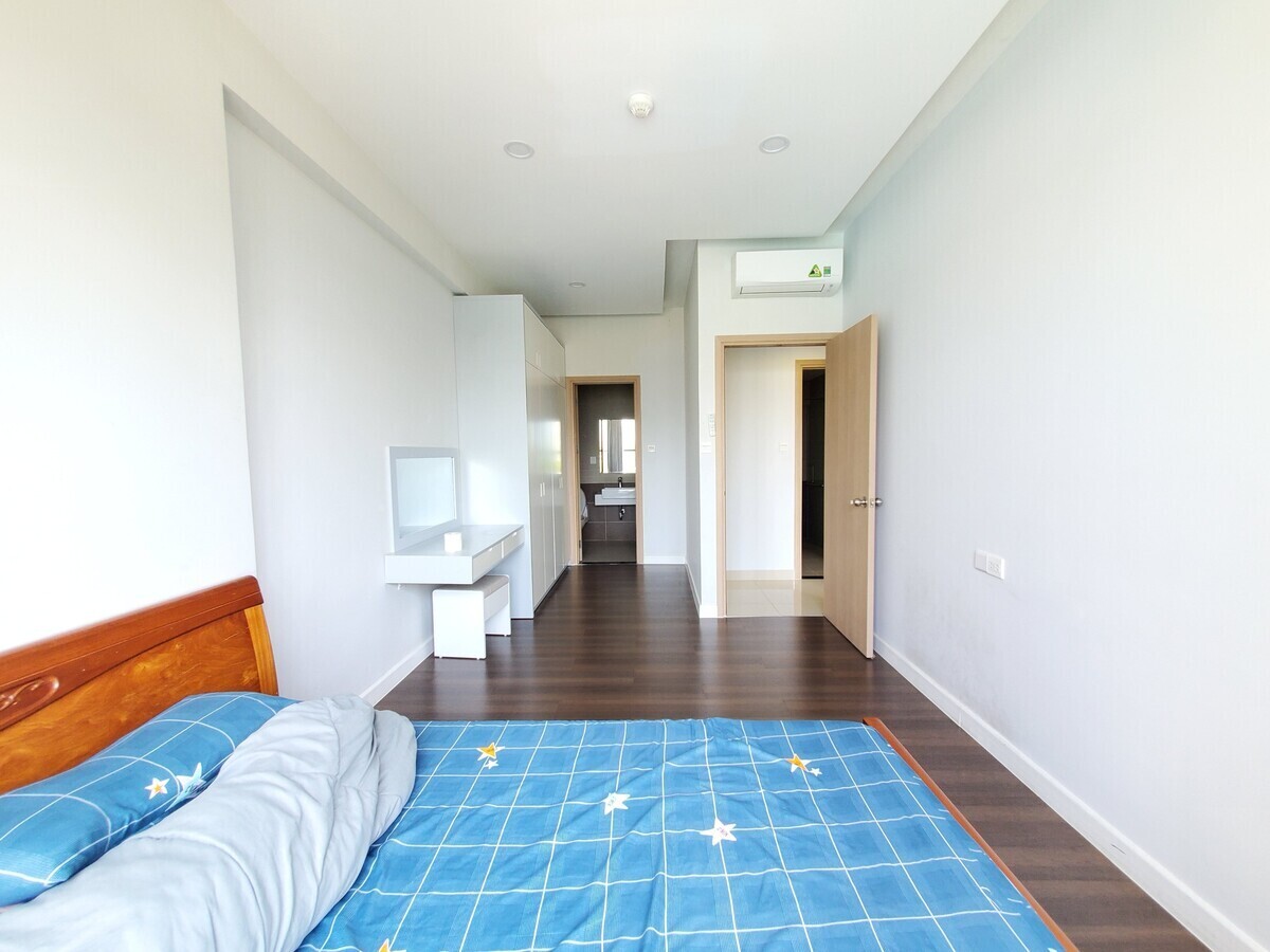 Cho thuê 2PN giá thuê hợp lý ban công rộng thoáng làm khu vườn xanh