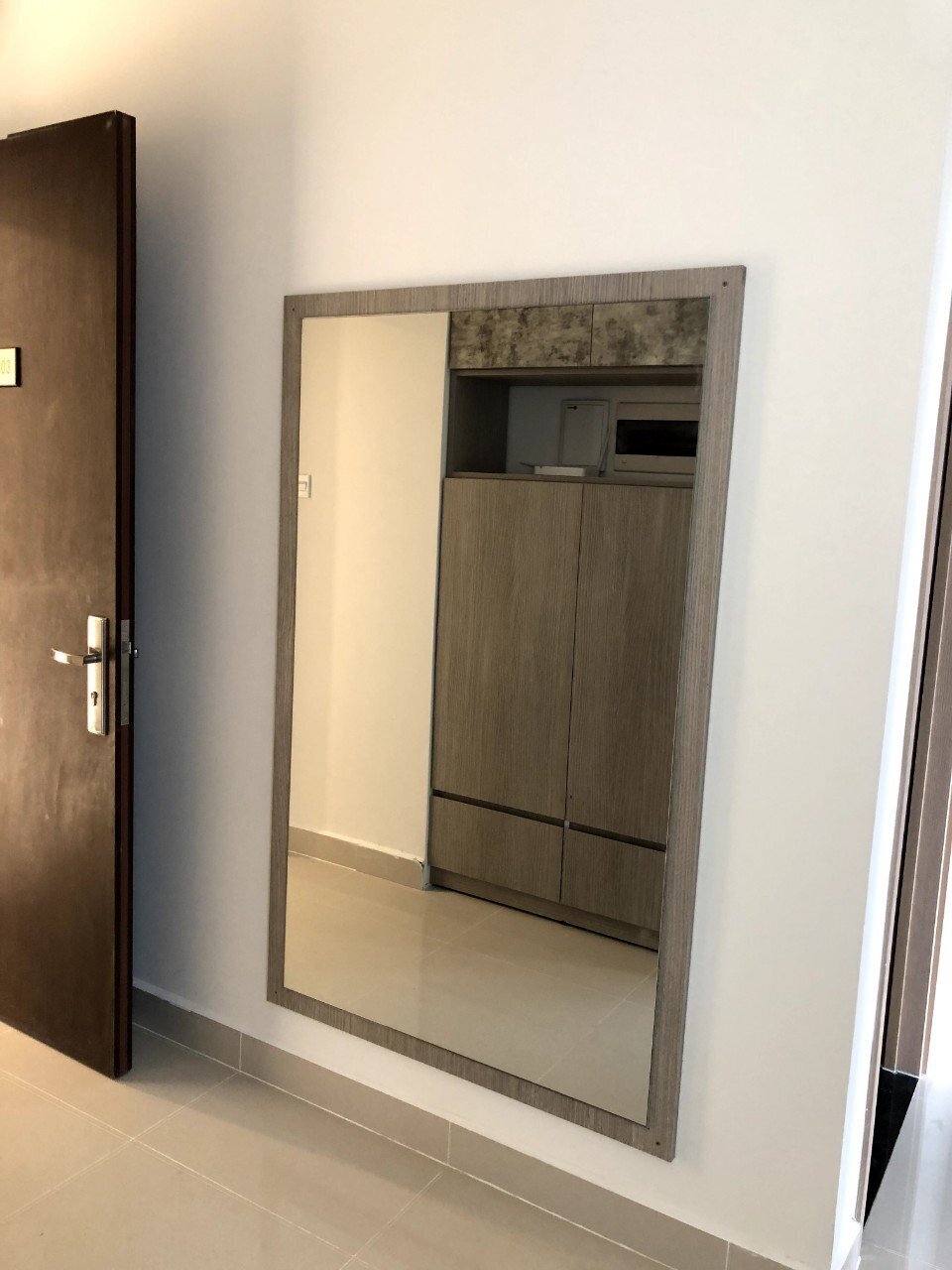 Cho thuê căn hộ 2PN 75m2 giá 17 triệu view trực diện sông Sài Gòn