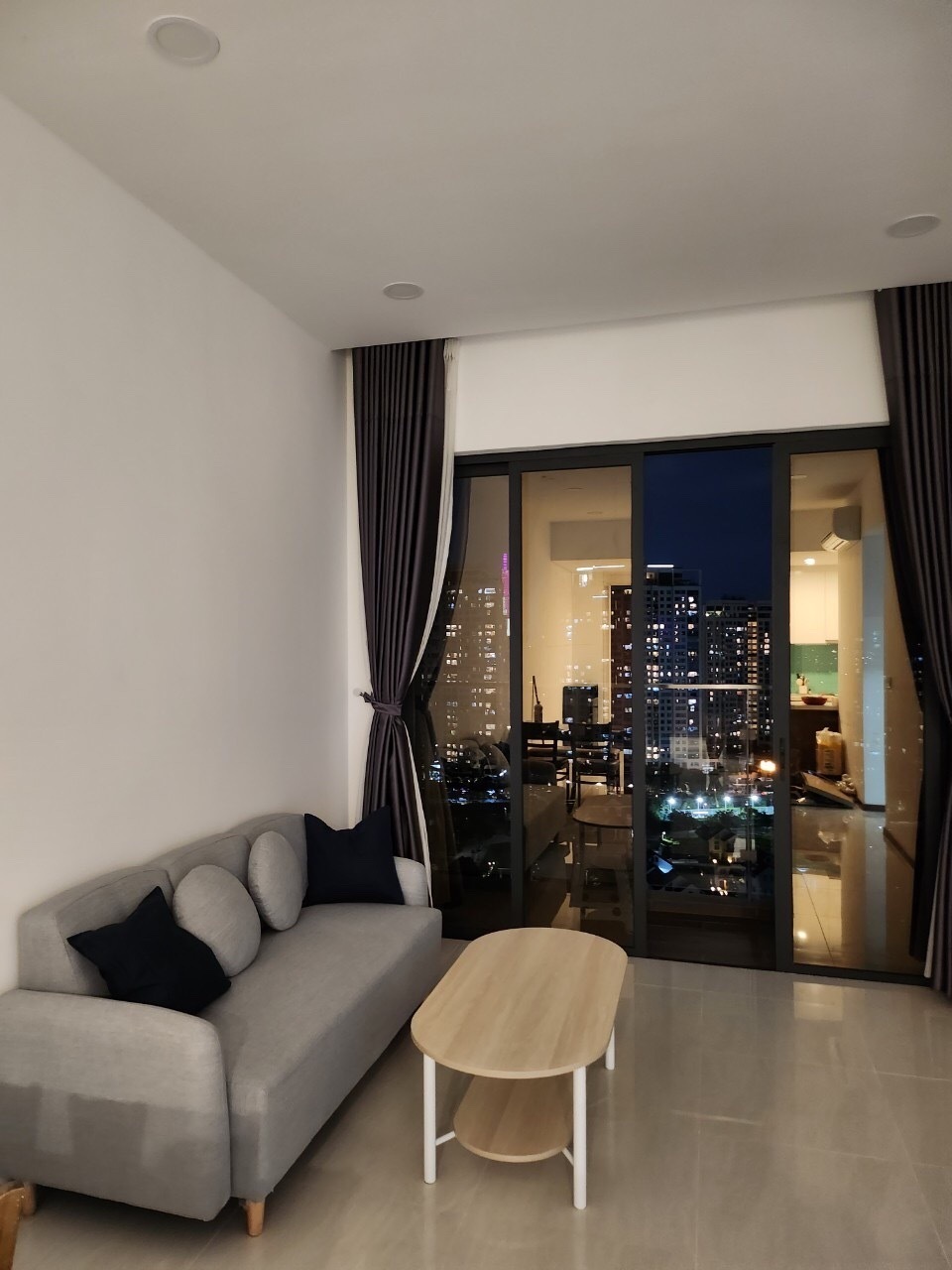 Cần bán gấp căn hộ One Verandah, 2PN, 80m², full nội thất, giá 6,7 tỷ