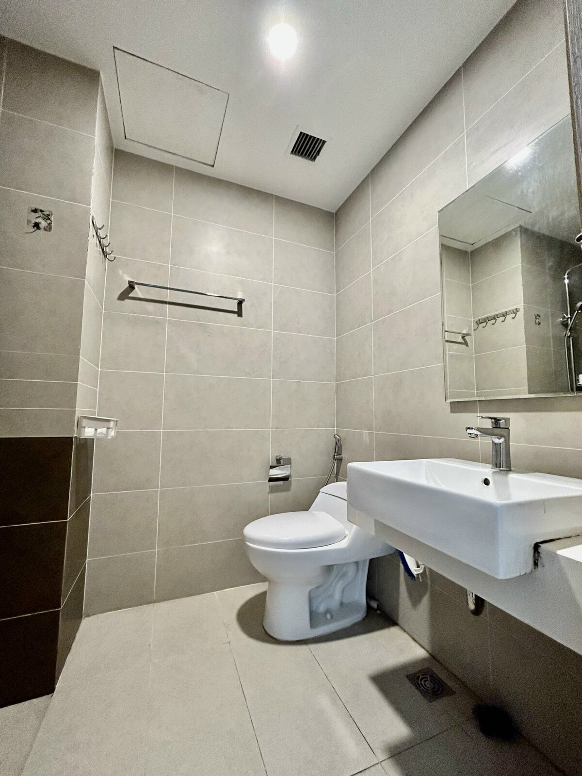 Bán nhanh căn hộ 1PN+1 56m2 giá siêu tốt dự án The Sun Avenue Quận 2