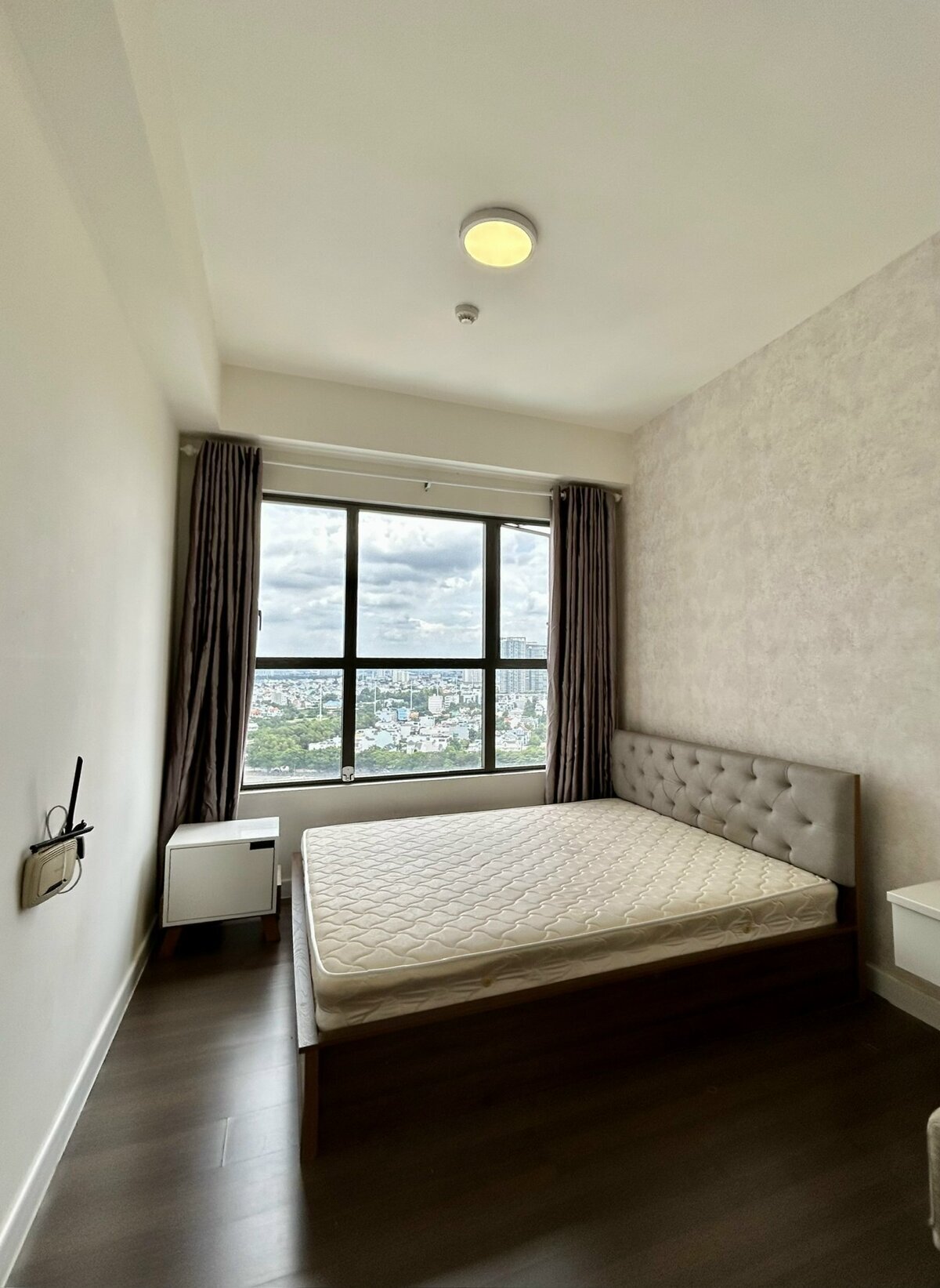 Bán nhanh căn hộ 1PN+1 56m2 giá siêu tốt dự án The Sun Avenue Quận 2