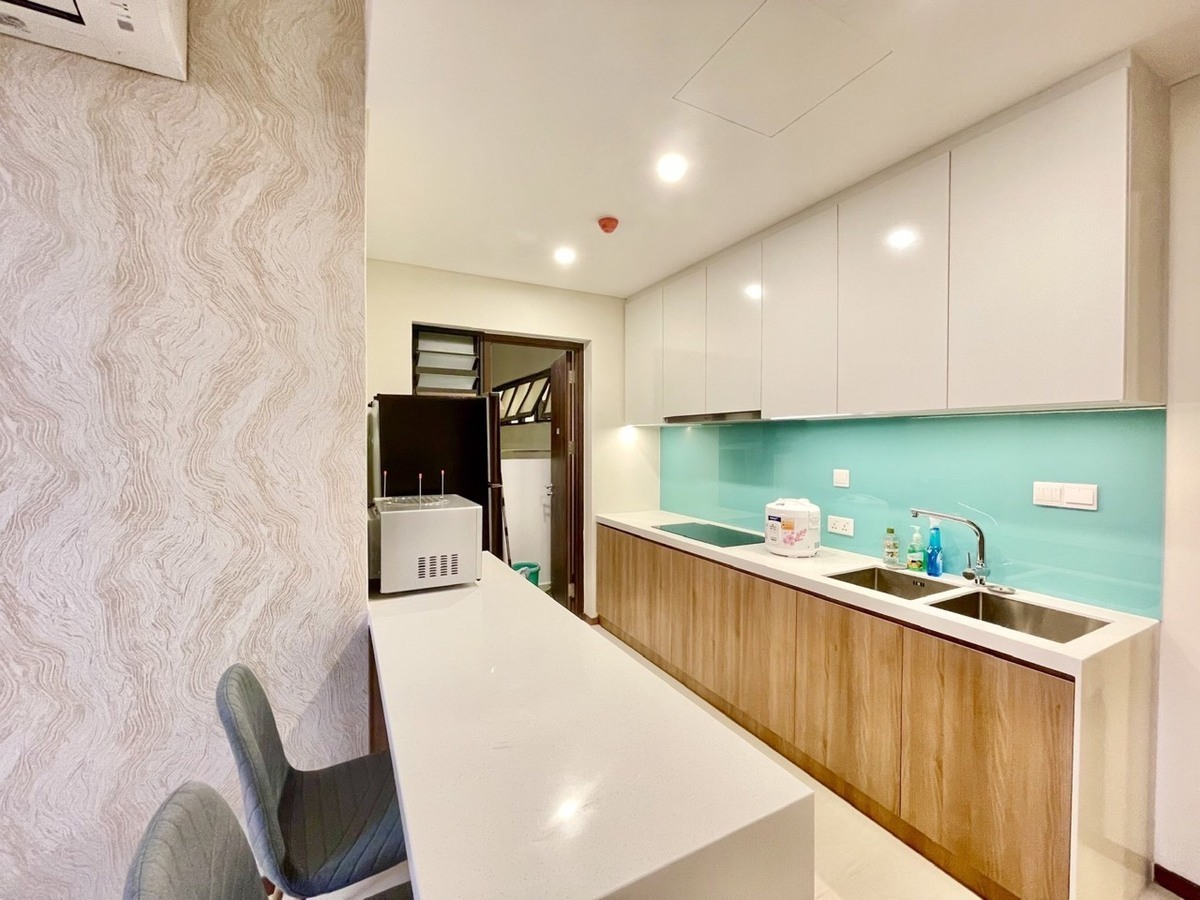 Cho thuê 2PN One Verandah Full nội thất giá 20,6 triệu đẹp tầng cao mát mẻ