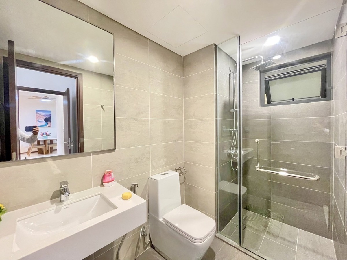 Cho thuê 2PN One Verandah Full nội thất giá 20,6 triệu đẹp tầng cao mát mẻ