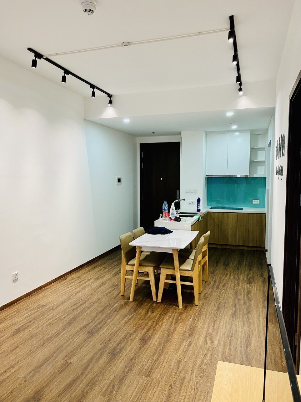 Bán căn hộ 1PN Full nội thất đẹp view hướng Đông Nam mát mẻ One Verandah