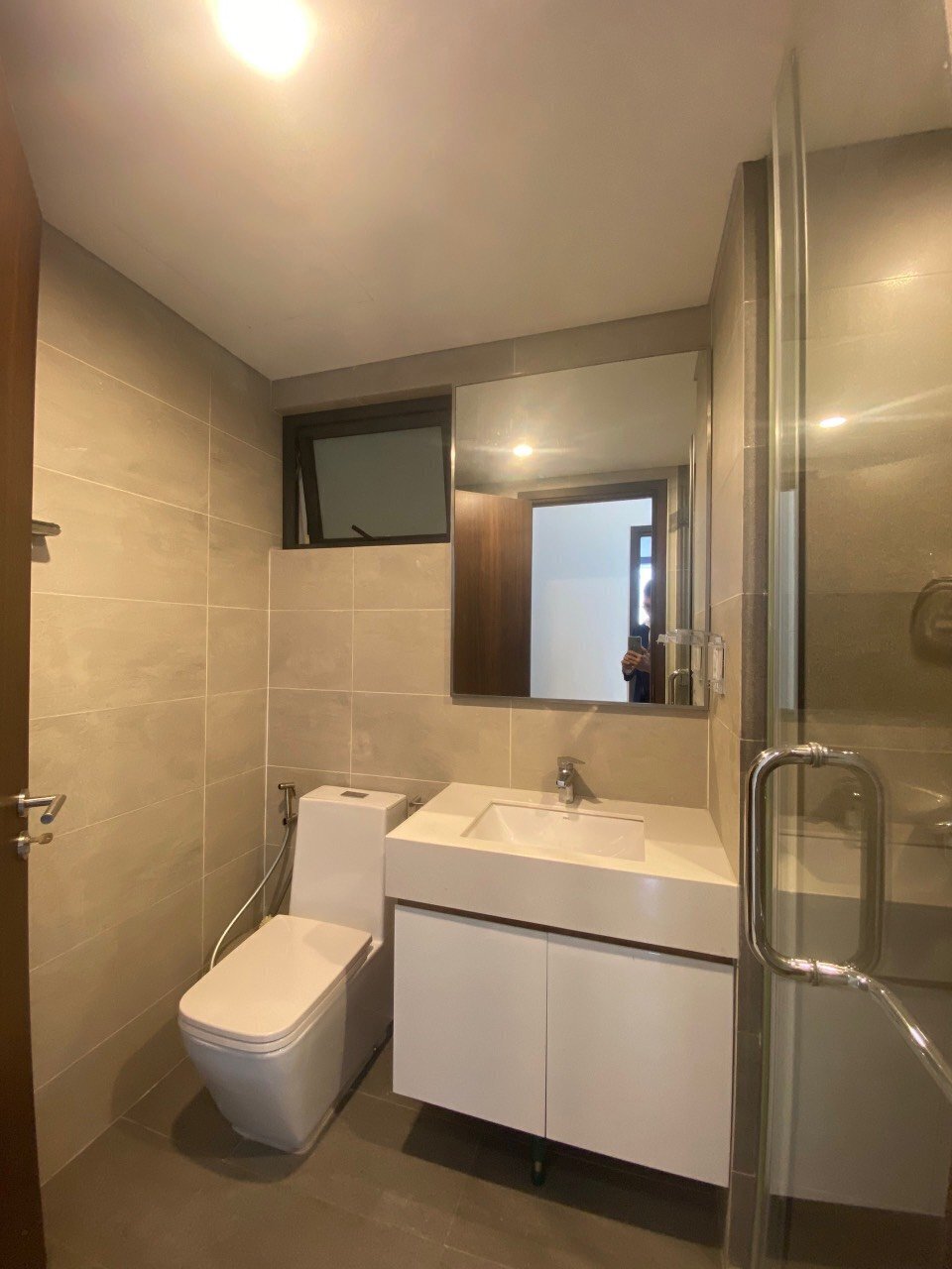 Thuê căn hộ 2 phòng ngủ One Verandah, vị trí đắc địa, tiện ích đầy đủ