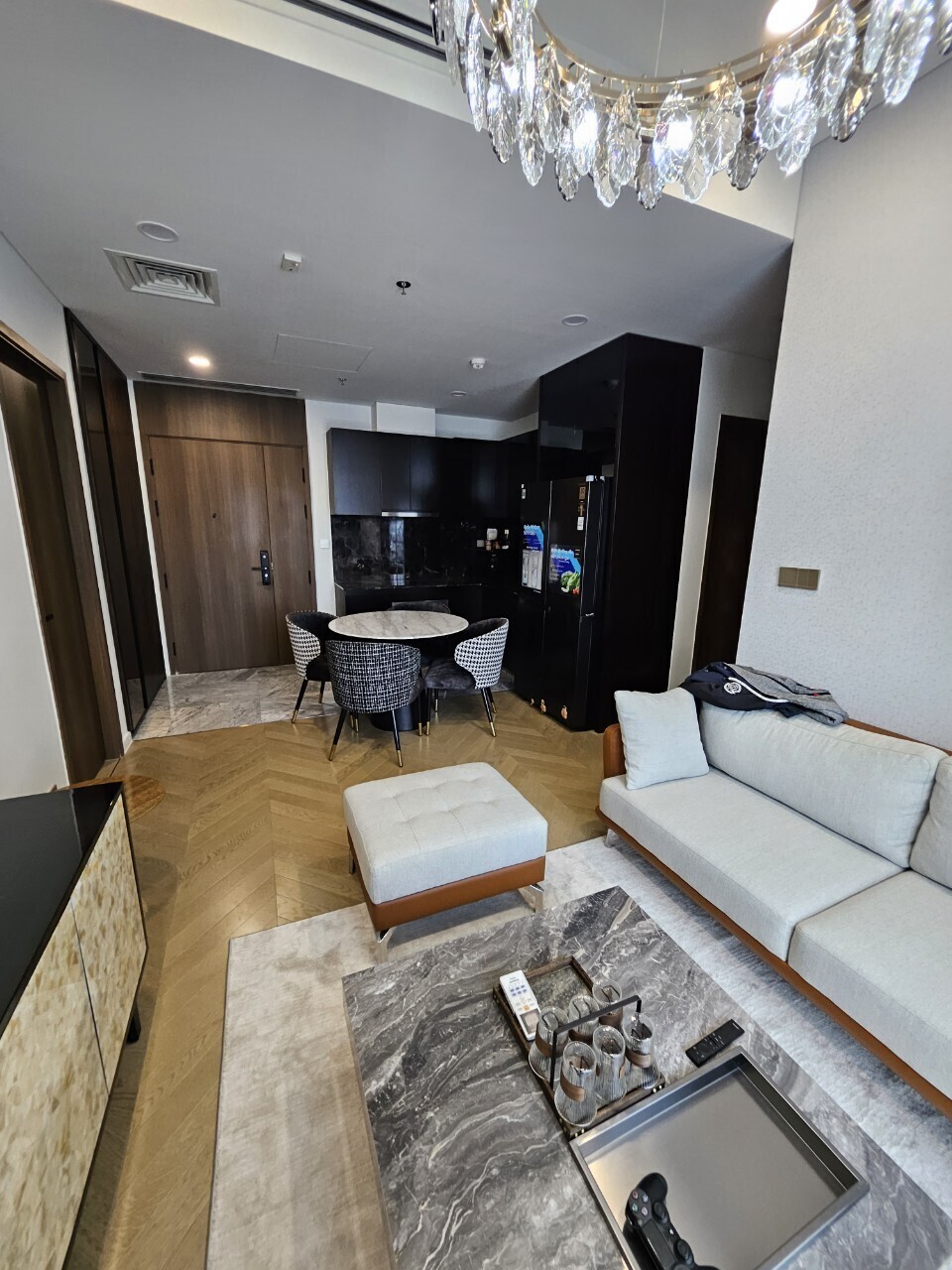 2 phòng ngủ full nội thất cao cấp giá 33 triệu 70m2 Lumiere Riverside