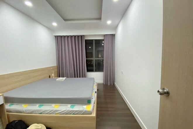 Cho thuê 2 phòng ngủ view tầng cao ban công mát giá 16 triệu bao phí