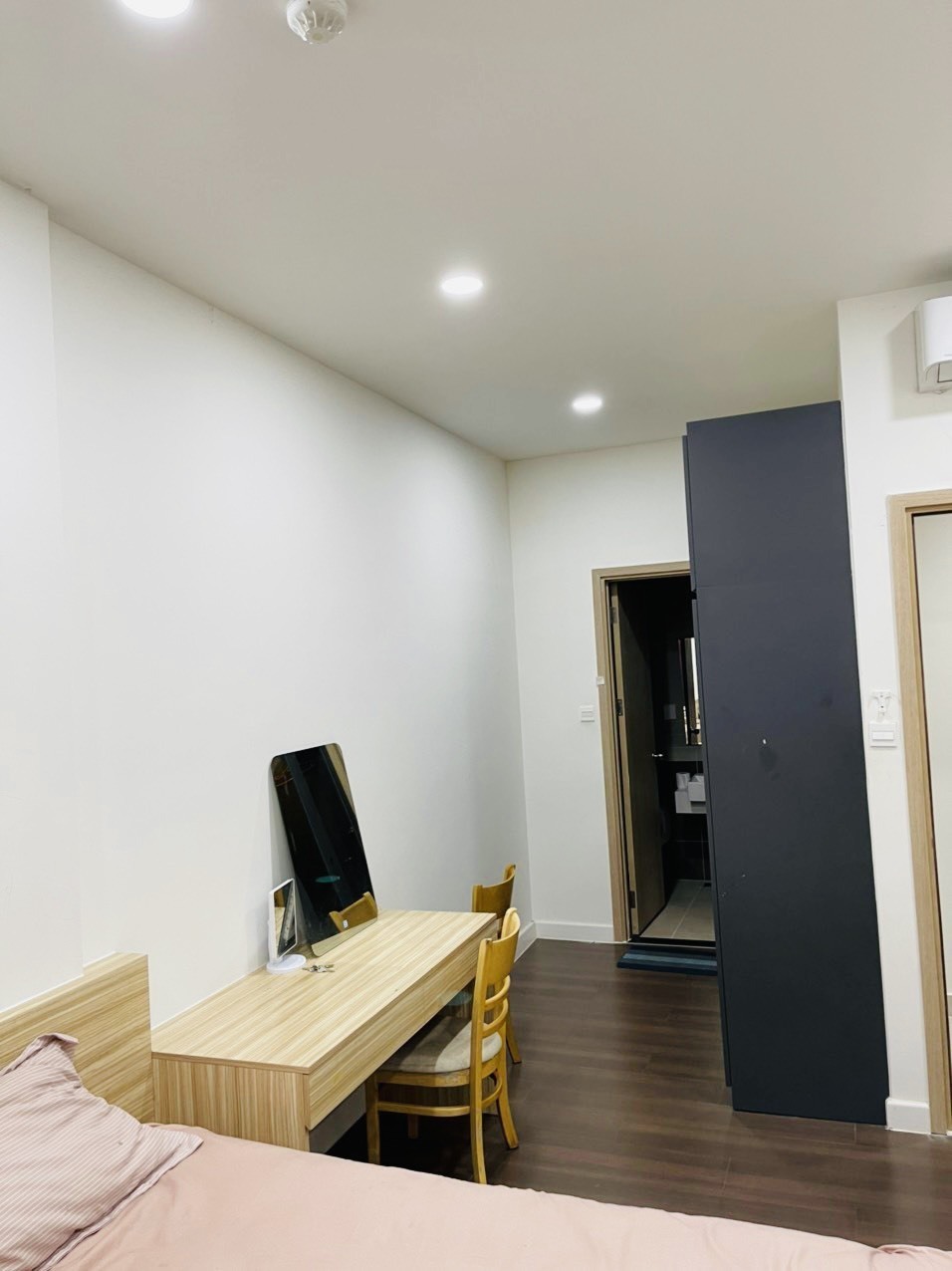 Cho thuê căn hộ The Sun Avenue 2PN full nội thất, view đẹp, giá 15,5 tốt triệu/tháng