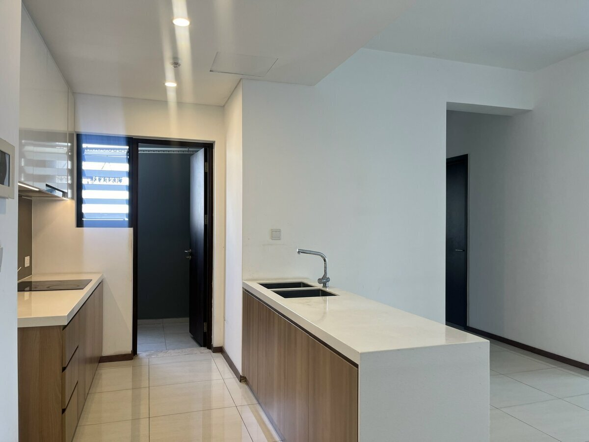 Thuê căn hộ 3 phòng ngủ One Verandah, nội thất cơ bản tiện ích đầy đủ