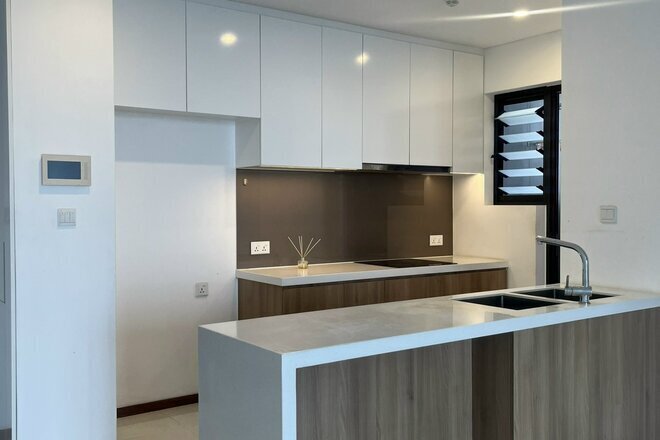 Thuê căn hộ 3 phòng ngủ One Verandah, nội thất cơ bản tiện ích đầy đủ