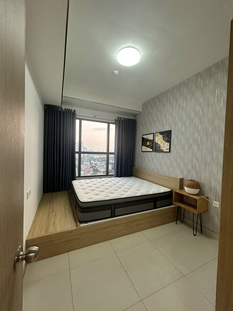 Cho thuê 1PN Nhà mới, giá 16 triệu bao phí view sông The Sun Avenue Quận 2