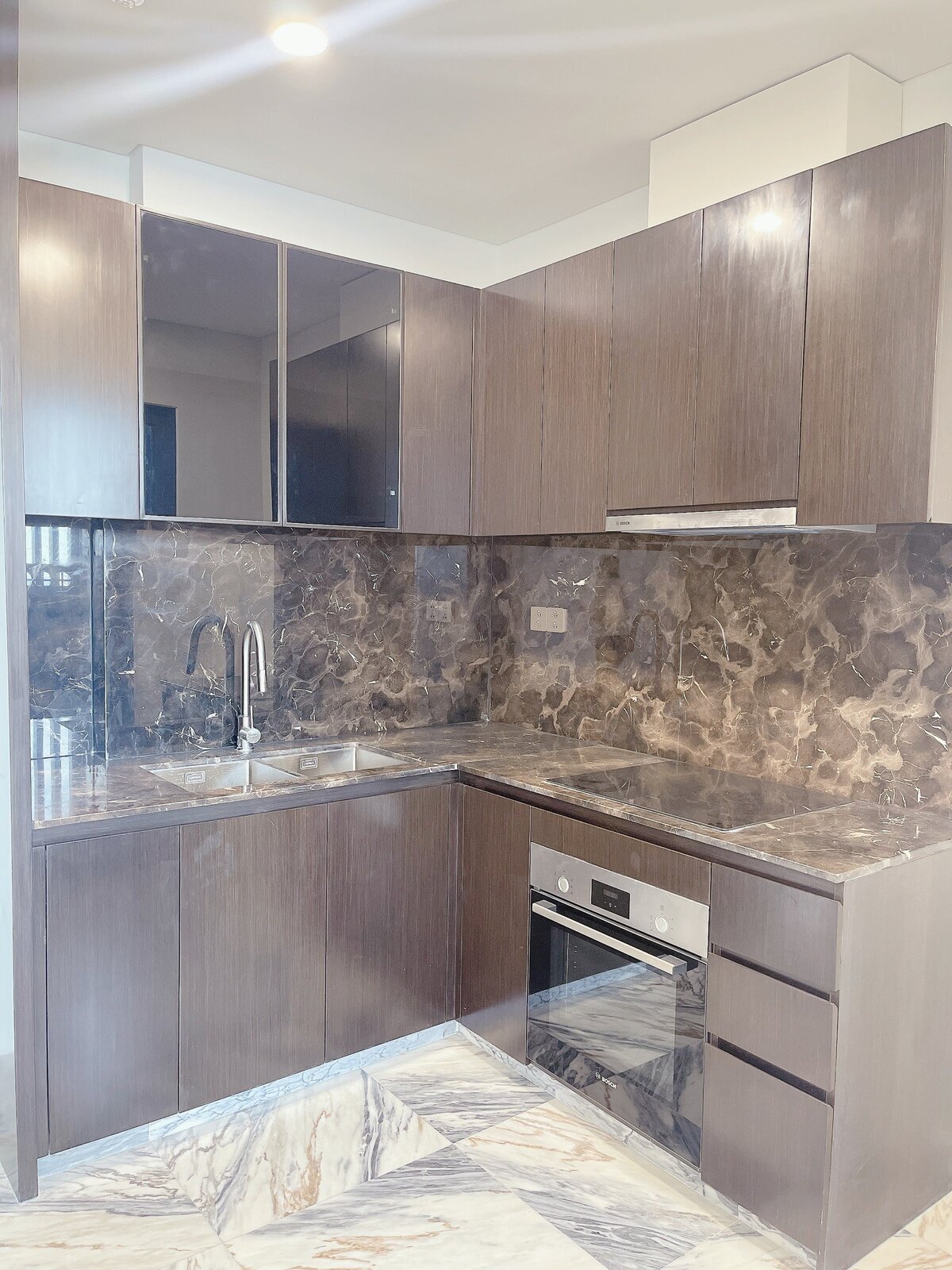 Bán 1Pn Lumiere Riverside nhà cơ bản giá 7,2 tỷ diện tích 72m2