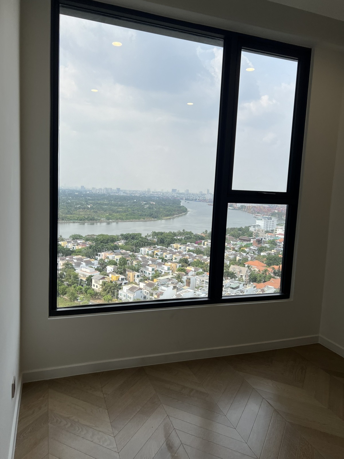 1Pn Lumiere Riverside cho thuê nhà cơ bản giá 22 triệu/tháng 49m2