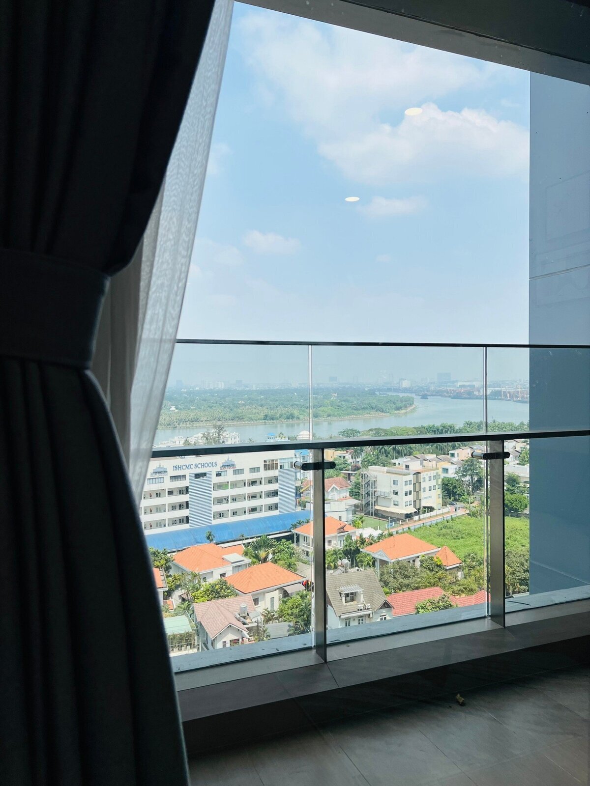 2 phòng ngủ full nội thất cao cấp giá 30 triệu 74m2 Lumiere Riverside