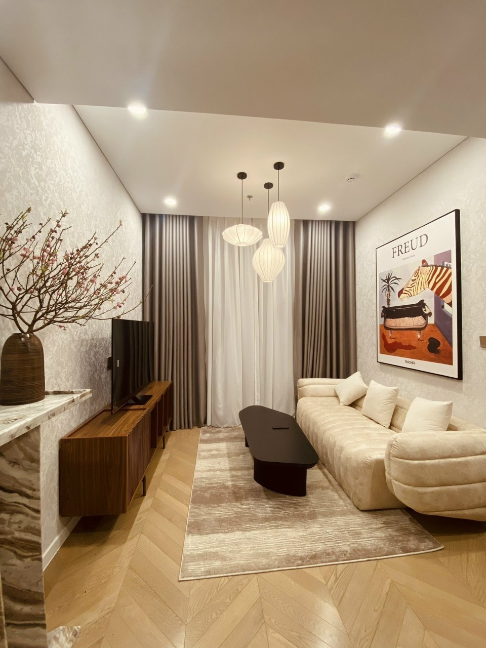 Lumiere Riverside cho thuê căn 2PN full nội thất cao cấp giá 32,2 triệu/tháng