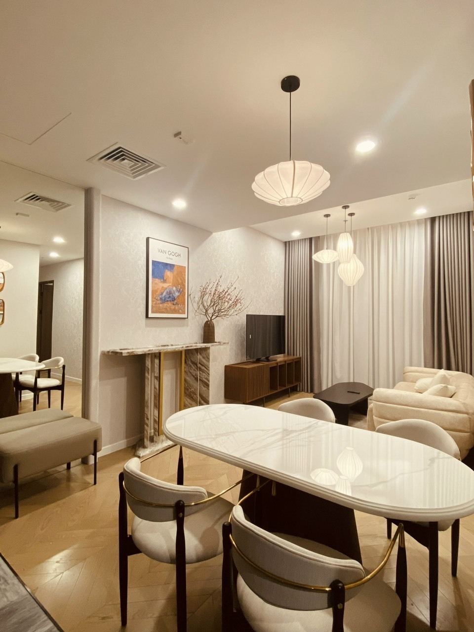 Lumiere Riverside cho thuê căn 2PN full nội thất cao cấp giá 32,2 triệu/tháng