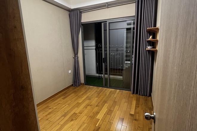 Cho thuê 2PN Nhà mới, lầu cao view sông The Sun Avenue Quận 2