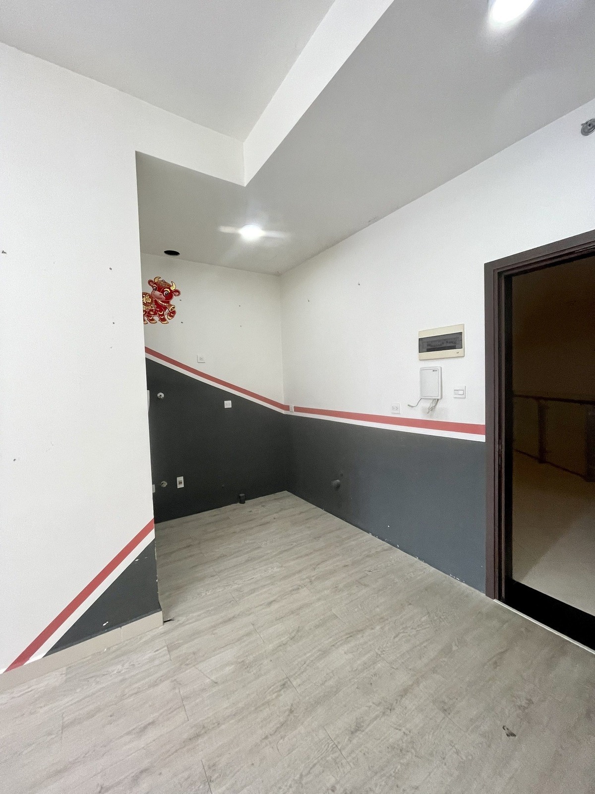 Cho thuê căn officetel The Sun Avenue giá 8,5 triệu thiết kế cơ bản 41m2