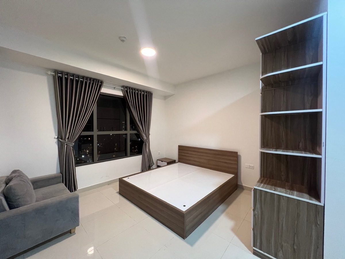 Bán officetel The Sun Avenue 1,95 tỷ diện tích 31m2 tầng cao view thoáng