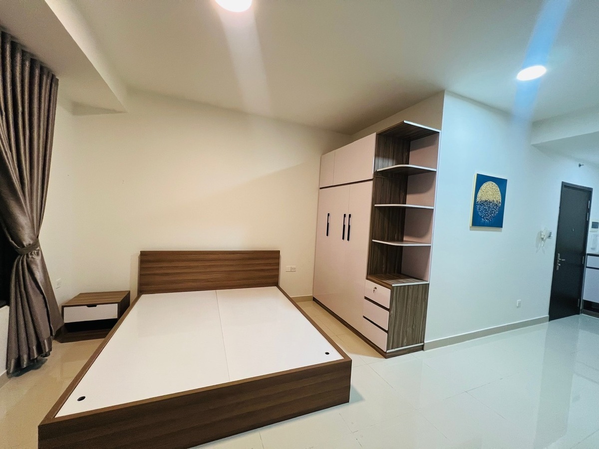 Bán officetel The Sun Avenue 1,95 tỷ diện tích 31m2 tầng cao view thoáng