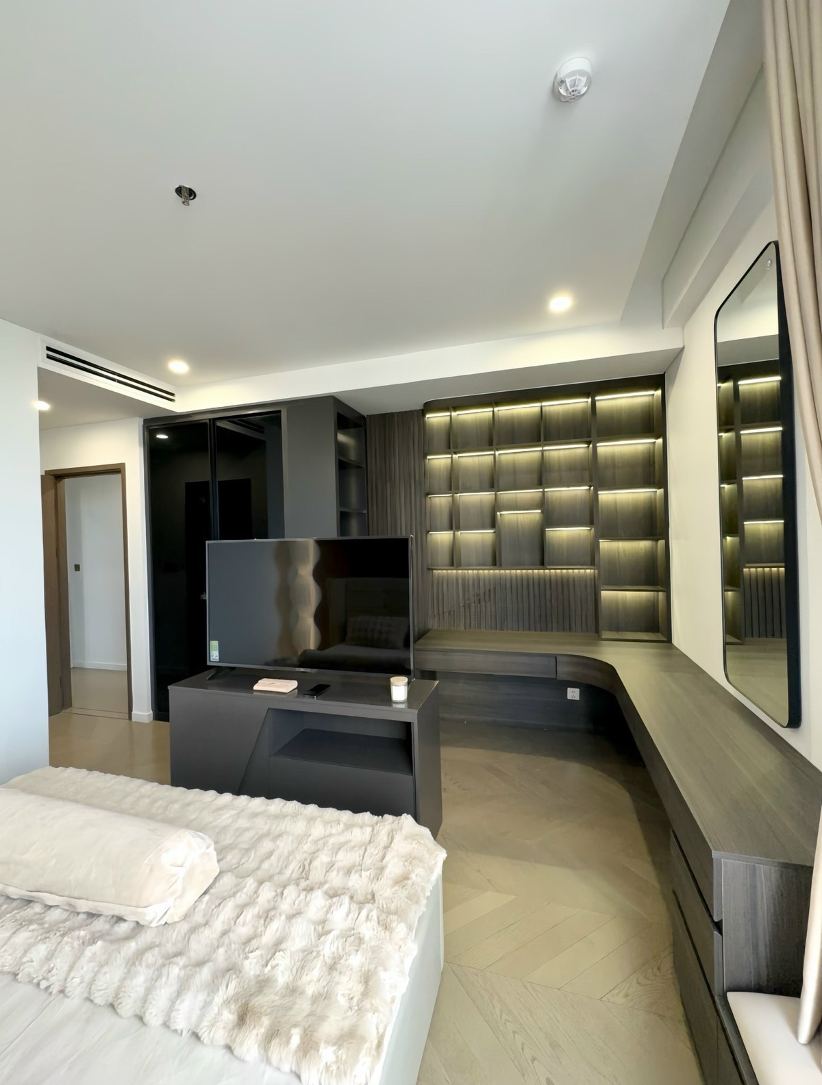 Cho thuê căn hộ 3pn Lumiere Riverside 48 triệu full nội thất 96m2