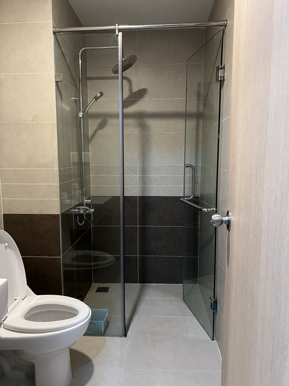 Bán căn hộ 2PN giá 4,9 tỷ all in đầy đủ nội thất 75m2 The Sun Avenue