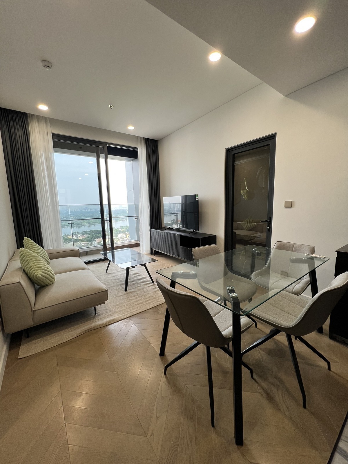 Cho thuê căn hộ 2pn Lumiere Riverside full nội thất chuyển vào ở ngay