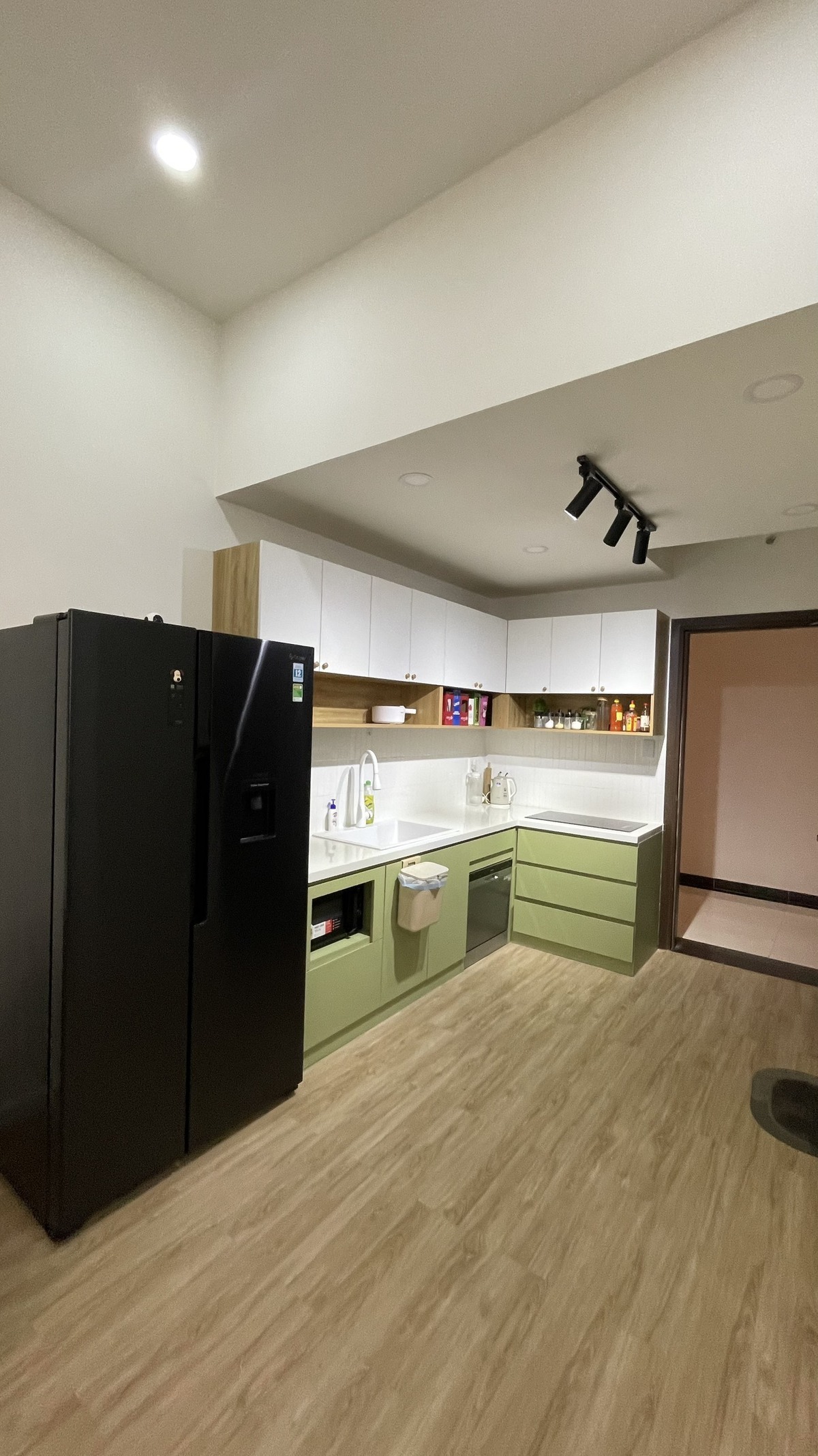 Chuyển nhượng căn 1pn đầy đủ nội thất giá 2,55 tỷ nhà đẹp 50m2