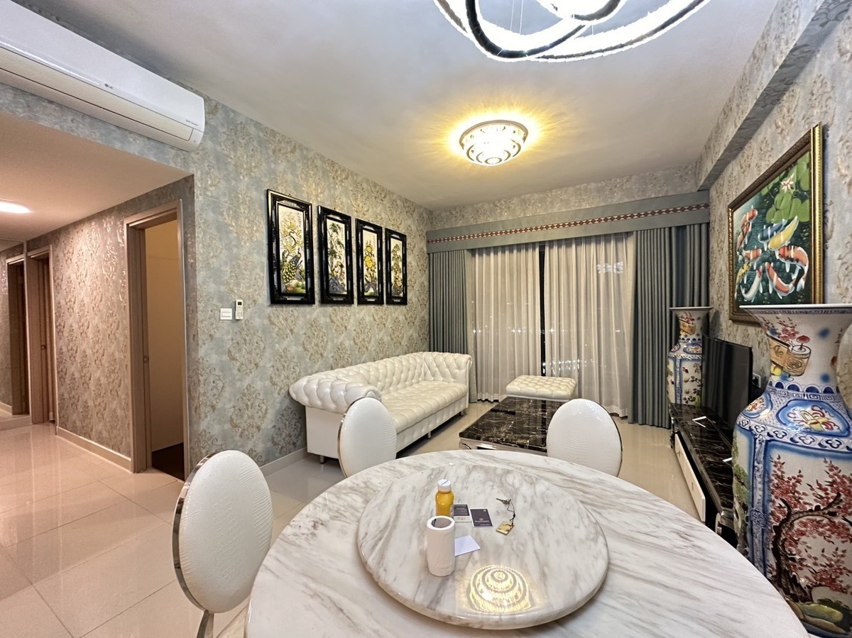 Cho thuê 3PN nội thất đầy đủ nhà đẹp lầu cao The Sun Avenue Quận 2