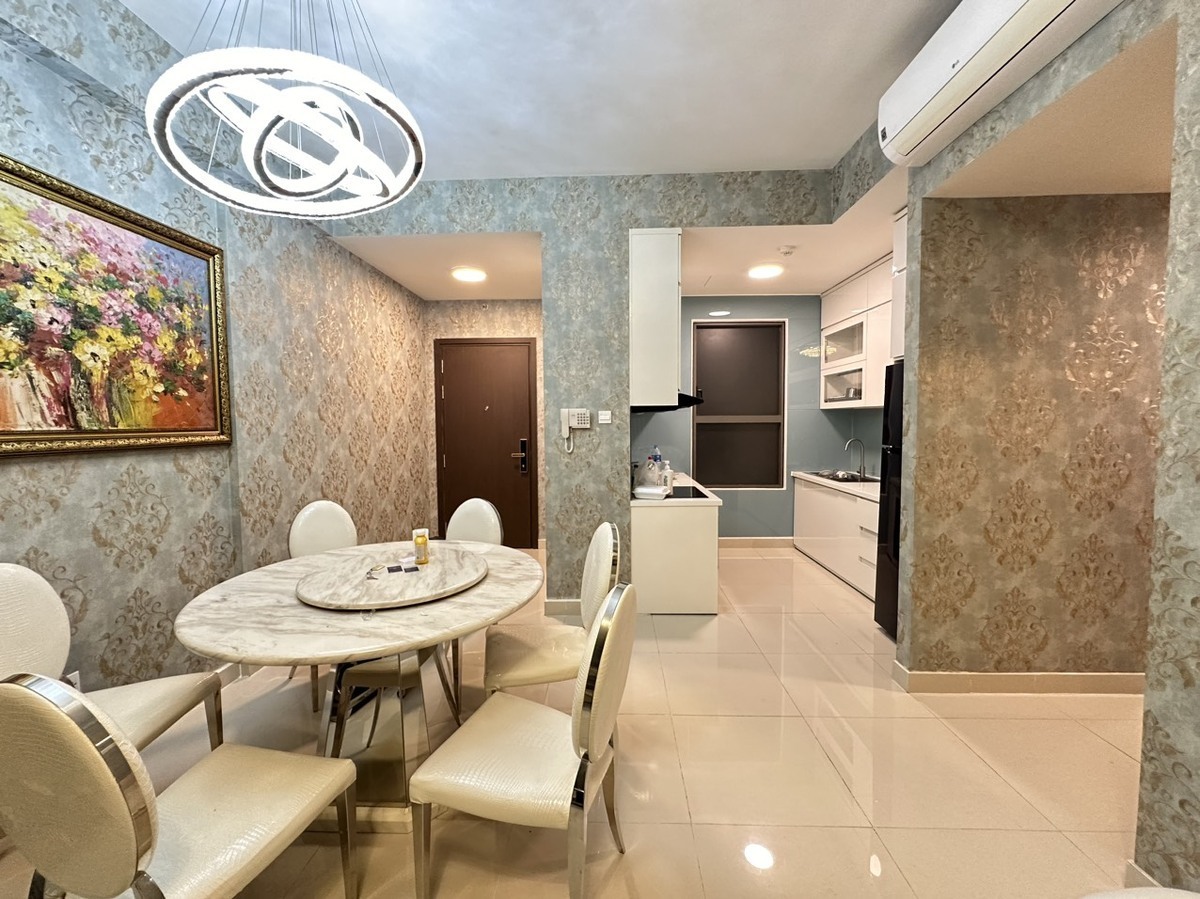 Cho thuê 3PN nội thất đầy đủ nhà đẹp lầu cao The Sun Avenue Quận 2