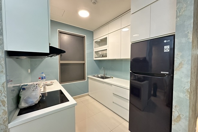 Cho thuê 3PN nội thất đầy đủ nhà đẹp lầu cao The Sun Avenue Quận 2