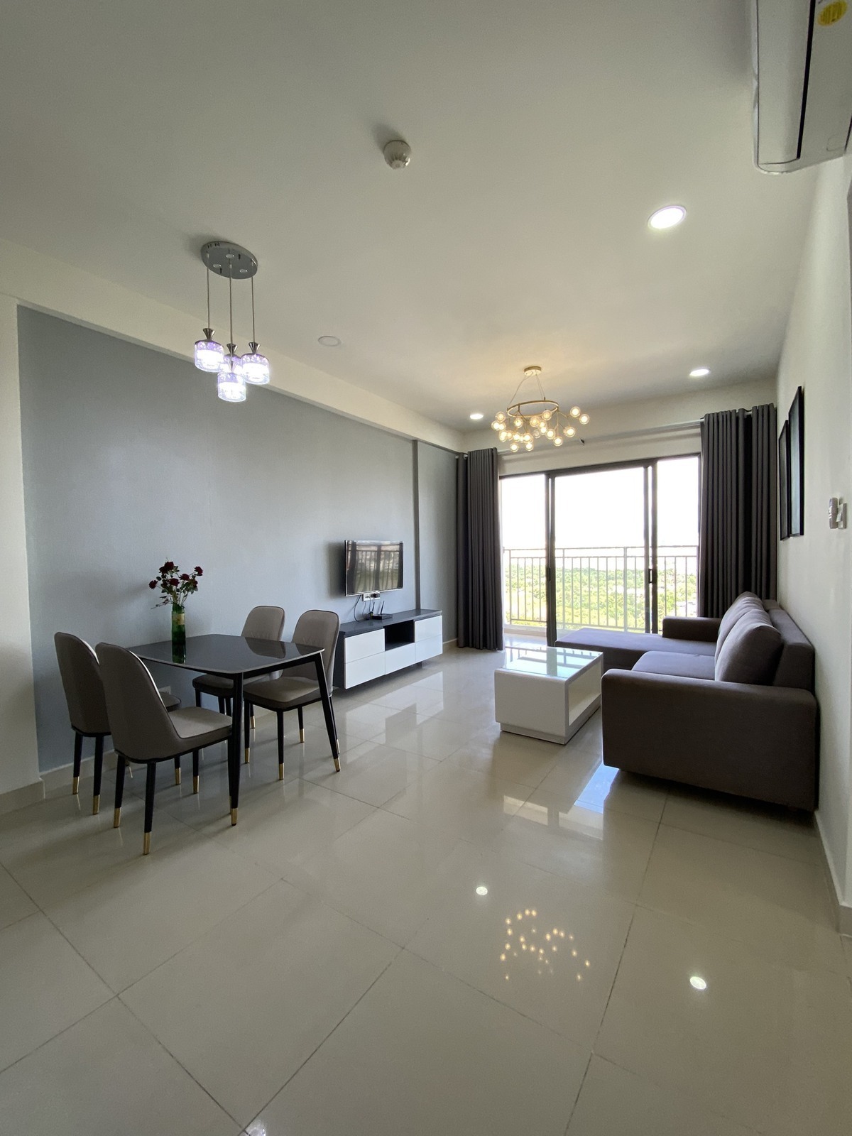 Cho thuê căn hộ 3pn full nội thất giá 20 triệu view thành phố căn góc