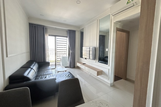 Cho thuê căn hộ 2PN full nội thất giá 14 triệu view sông mát mẻ đón gió vào nhà