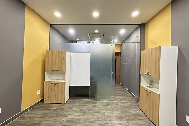 Officetel The Sun Avenue cho thuê giá 10 triệu 43m2 có 1 phòng họp riêng