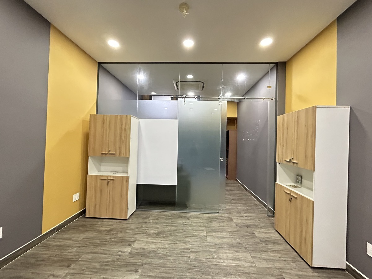 Officetel The Sun Avenue cho thuê giá 10 triệu 43m2 có 1 phòng họp riêng