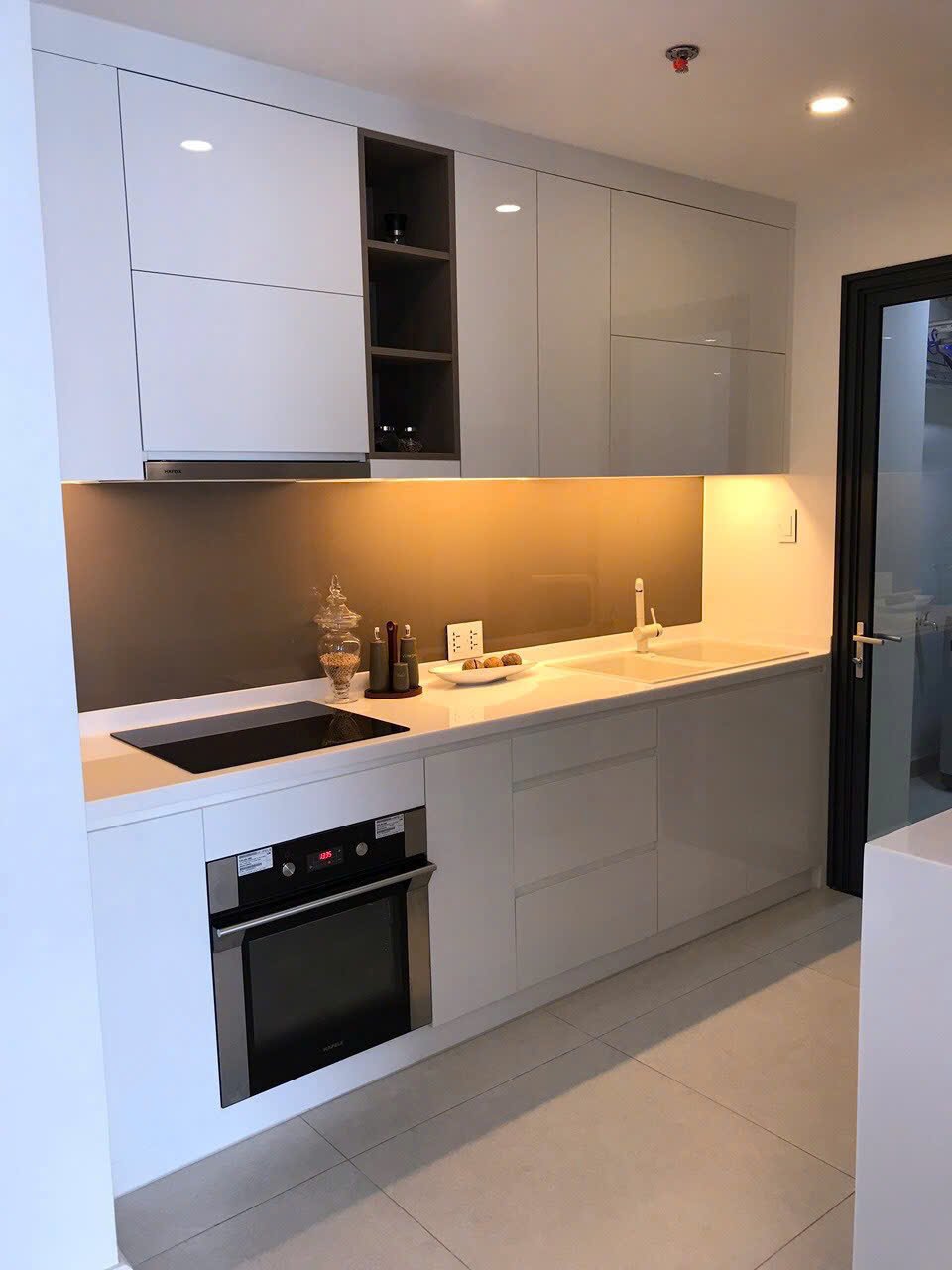 Bán căn hộ 2PN Decor nội thất siêu đẹp, thoáng mát view sông New City Thủ Thiêm