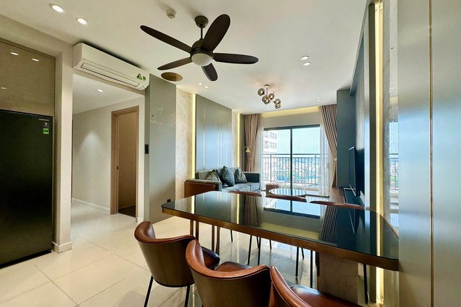 Cho thuê căn hộ 3PN Full nội thất 96m2 nhà đẹp The Sun Aveneue