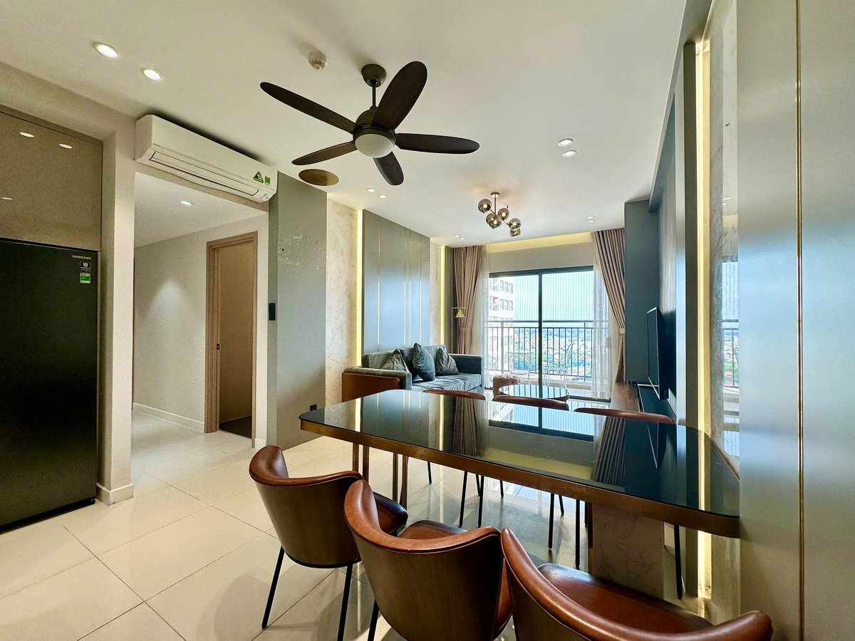 Cho thuê căn hộ 3PN Full nội thất 96m2 nhà đẹp The Sun Aveneue