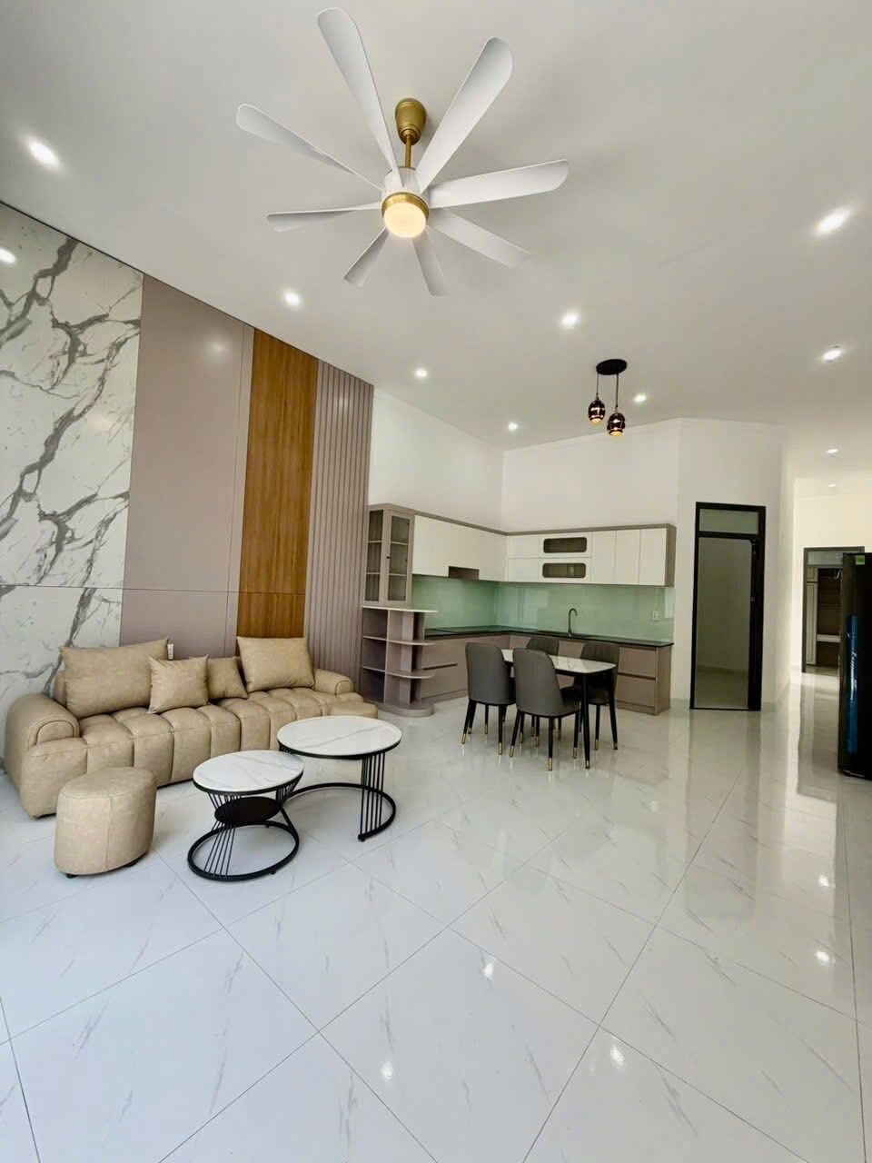 HẠ GIÁ BÁN GẤP NHÀ EA KAO – ĐƯỜNG Ô TÔ THÔNG NHAU | NHÀ ĐẸP BMT