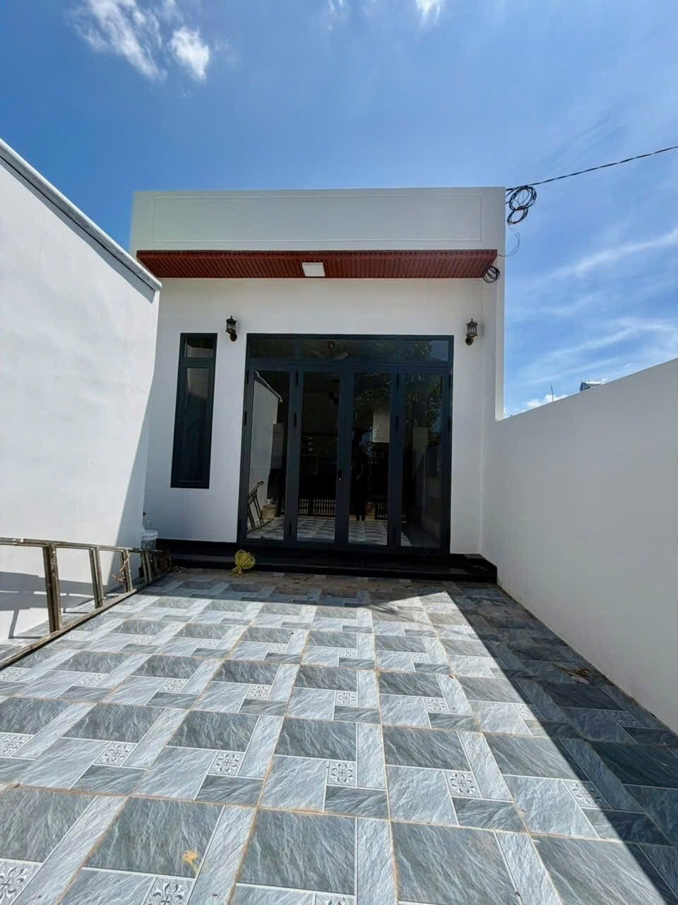 HẠ GIÁ BÁN GẤP NHÀ EA KAO – ĐƯỜNG Ô TÔ THÔNG NHAU | NHÀ ĐẸP BMT