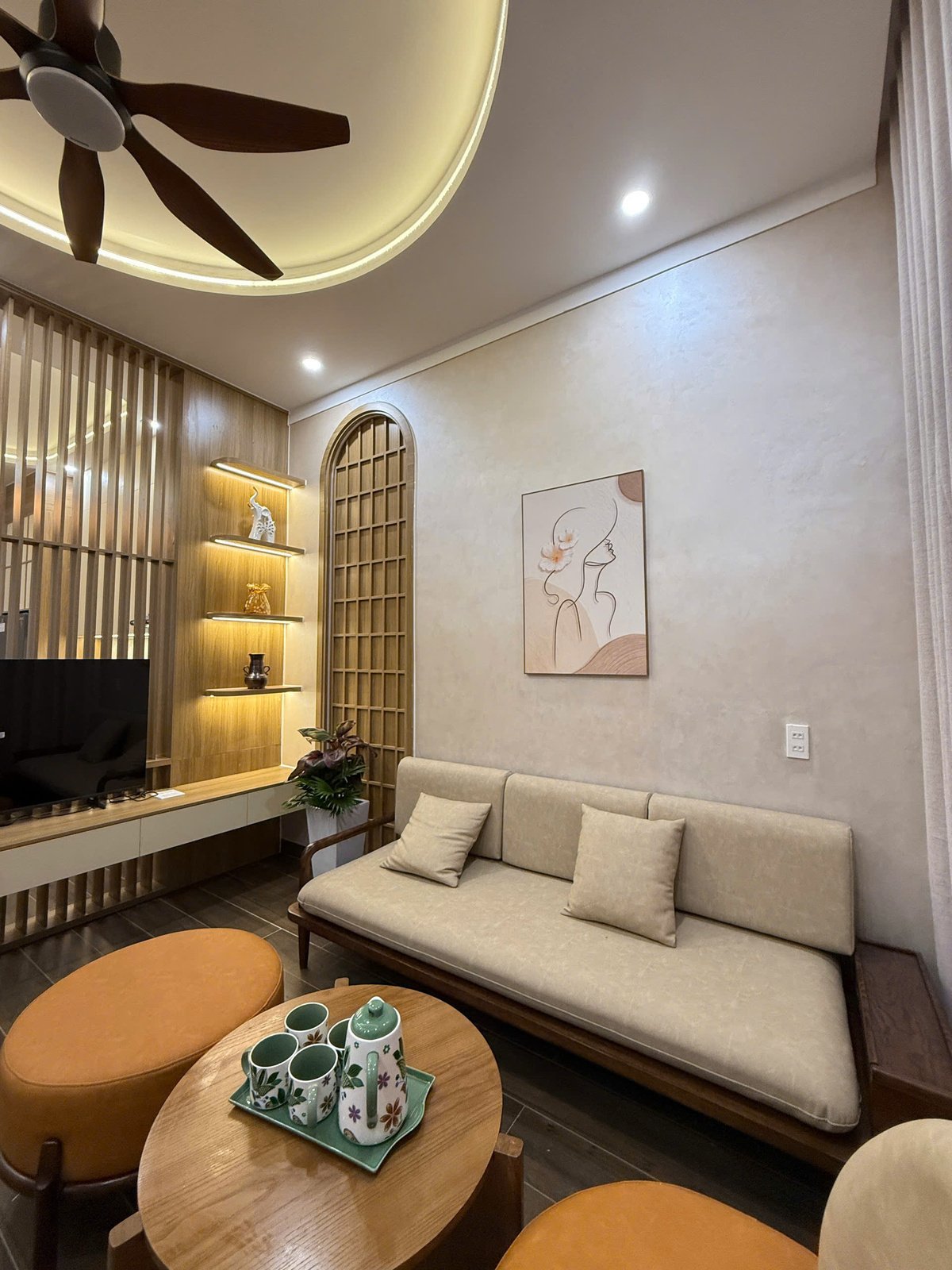 Bán nhà mới - đẹp 7x12.5m hẻm 217 Mai Hắc Đế Buôn Ma Thuột