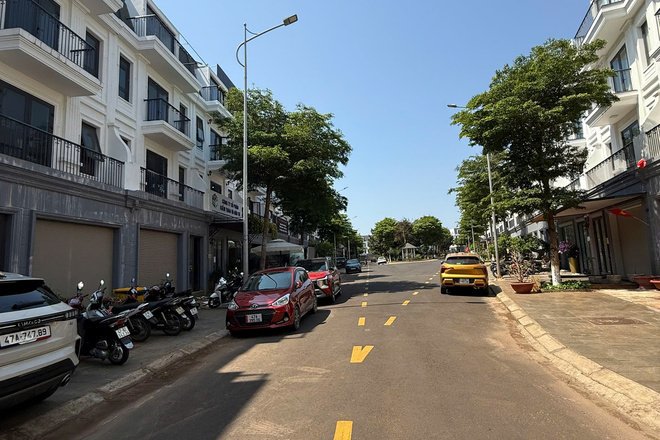 Bán nhà NHÀ 4 TẦNG ECO CITY PREMIA (phân khu MILANO) giá rẻ